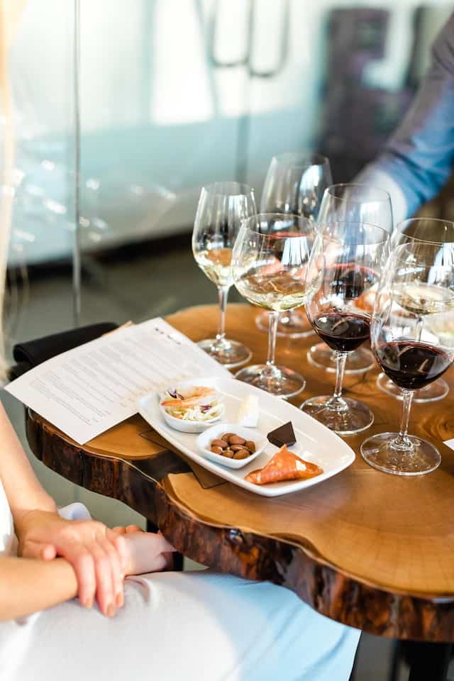 The Ultimate Wine Tasting Room Guide – Do's, Dont's and Must Know