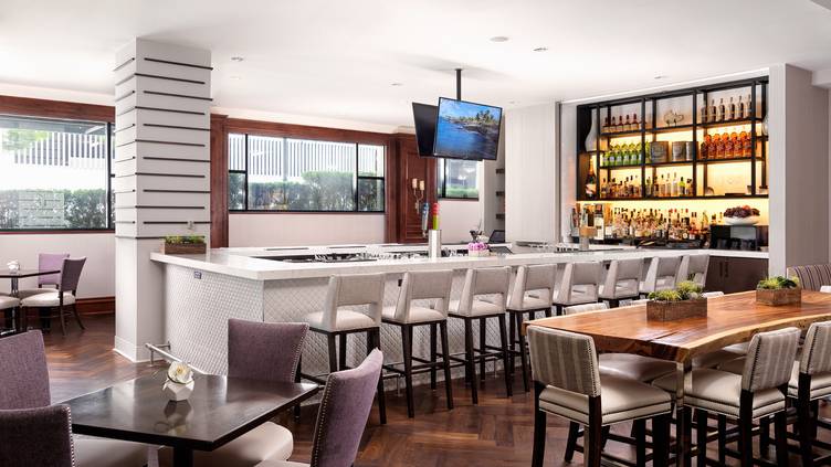 Fire and Water Restaurant (The Victoria Marriott)