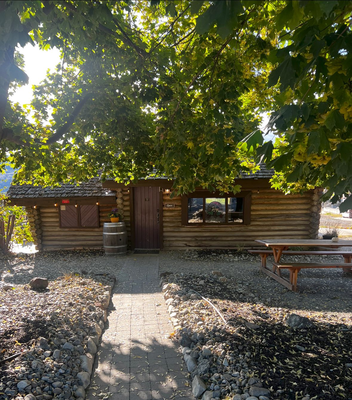 Fairview Cellars tasting room, located on Golden Mile Bench.